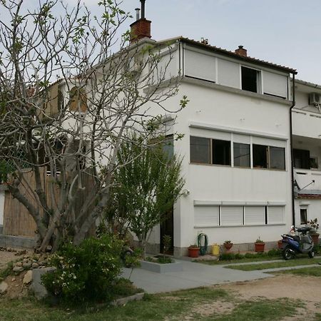 Studio Apartments Gilda บัชกา ภายนอก รูปภาพ