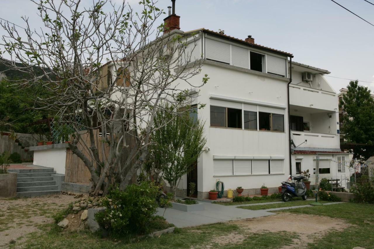 Studio Apartments Gilda บัชกา ภายนอก รูปภาพ