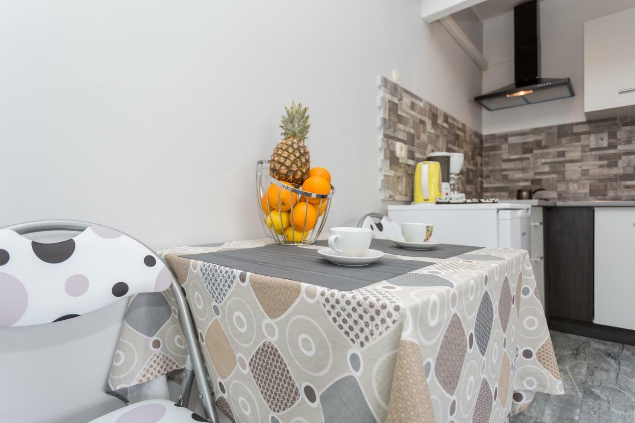 Studio Apartments Gilda บัชกา ภายนอก รูปภาพ